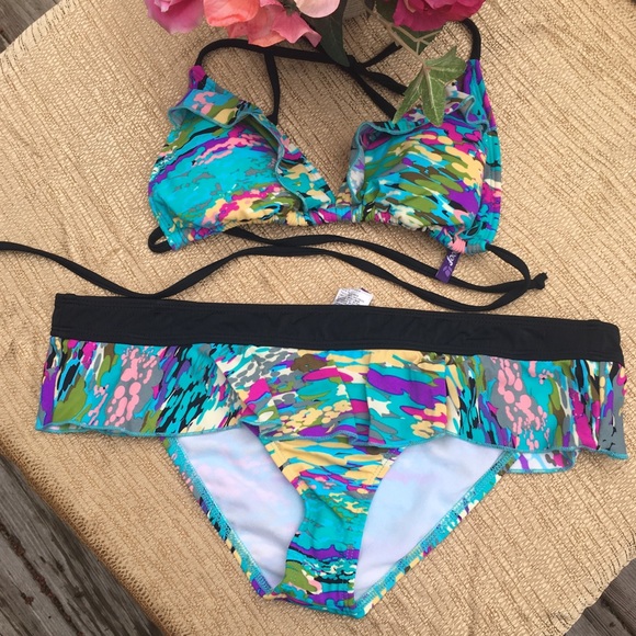 Reef Other - NWOT Reef Ruffle Swim Suit